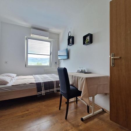 Ensuite Stay Rooms Split Exterior photo