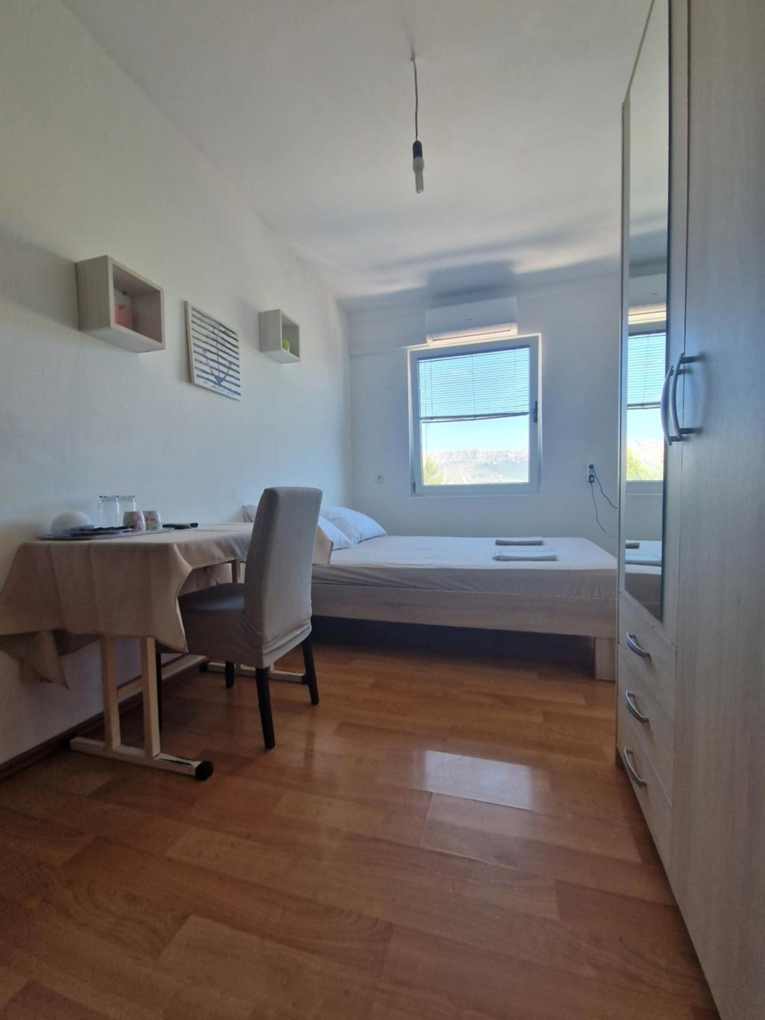 Ensuite Stay Rooms Split Exterior photo